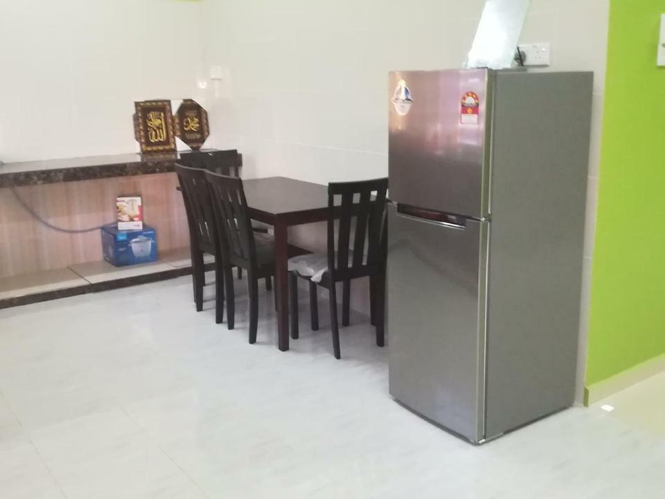Homestay Damai Yusmila Kuala Terengganu Zewnętrze zdjęcie