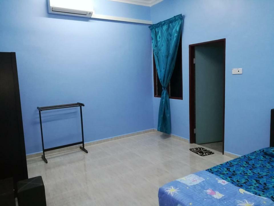 Homestay Damai Yusmila Kuala Terengganu Zewnętrze zdjęcie
