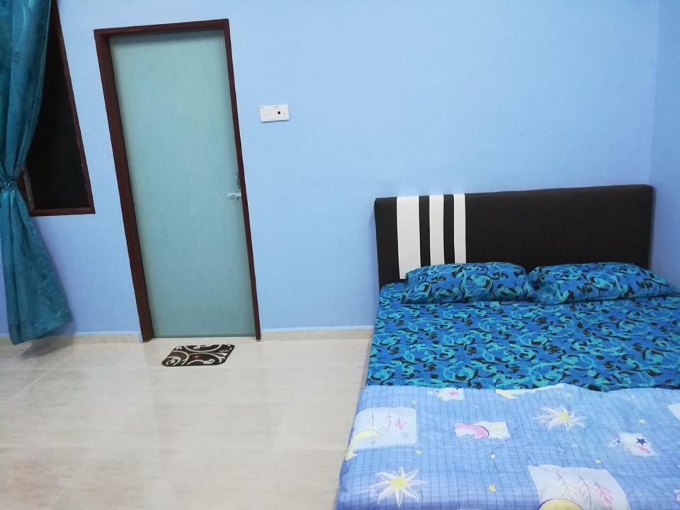 Homestay Damai Yusmila Kuala Terengganu Zewnętrze zdjęcie