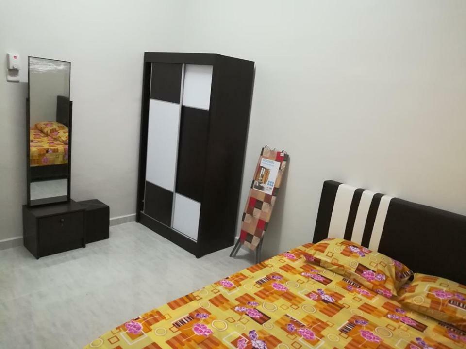 Homestay Damai Yusmila Kuala Terengganu Zewnętrze zdjęcie