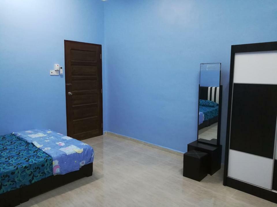 Homestay Damai Yusmila Kuala Terengganu Zewnętrze zdjęcie
